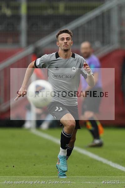 Edin Hyseni, FLYERALARM Arena, Würzburg, 03.10.2022, sport, action, BFV, Fussball, Oktober 2022, Saison 2022/2023, 15. Spieltag, Regionalliga Bayern, SVW, FWK, SV Wacker Burghausen, TSV Karlburg - Bild-ID: 2342213