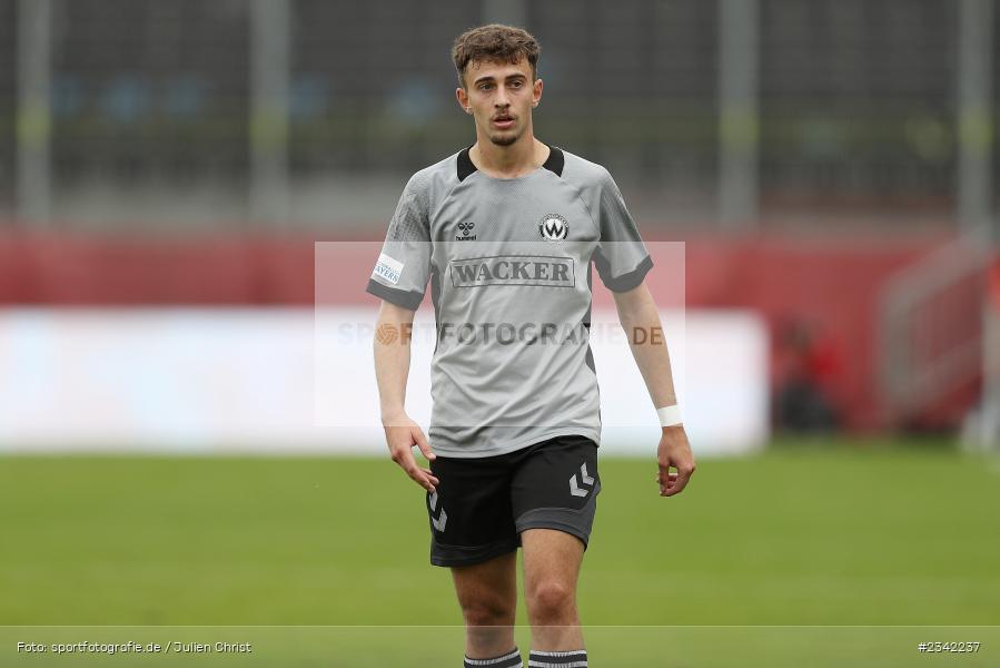 Edin Hyseni, FLYERALARM Arena, Würzburg, 03.10.2022, sport, action, BFV, Fussball, Oktober 2022, Saison 2022/2023, 15. Spieltag, Regionalliga Bayern, SVW, FWK, SV Wacker Burghausen, TSV Karlburg - Bild-ID: 2342237