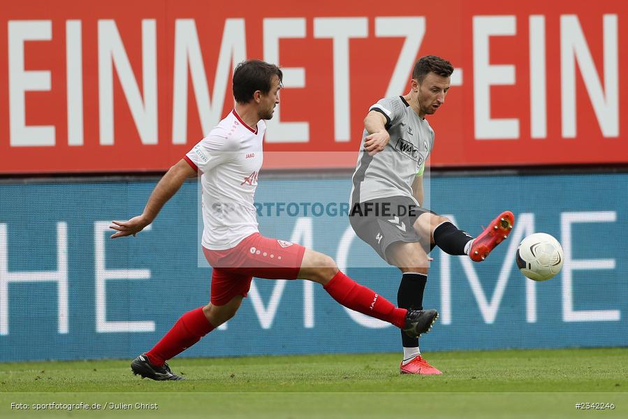 Christoph Schulz, FLYERALARM Arena, Würzburg, 03.10.2022, sport, action, BFV, Fussball, Oktober 2022, Saison 2022/2023, 15. Spieltag, Regionalliga Bayern, SVW, FWK, SV Wacker Burghausen, TSV Karlburg - Bild-ID: 2342246
