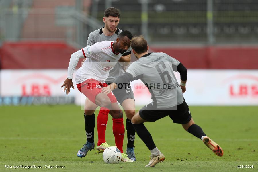 Saliou Sané, FLYERALARM Arena, Würzburg, 03.10.2022, sport, action, BFV, Fussball, Oktober 2022, Saison 2022/2023, 15. Spieltag, Regionalliga Bayern, SVW, FWK, SV Wacker Burghausen, TSV Karlburg - Bild-ID: 2342268