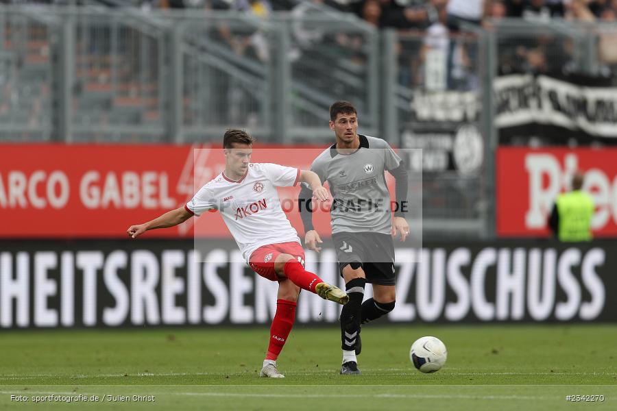 Ivan Franjic, FLYERALARM Arena, Würzburg, 03.10.2022, sport, action, BFV, Fussball, Oktober 2022, Saison 2022/2023, 15. Spieltag, Regionalliga Bayern, SVW, FWK, SV Wacker Burghausen, TSV Karlburg - Bild-ID: 2342270