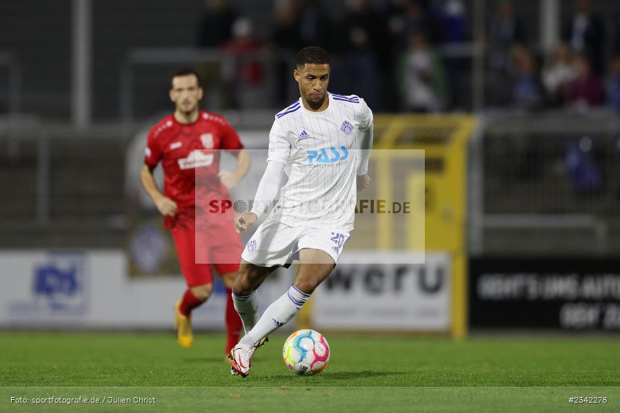 Felix Metzler, Stadion am Schönbusch, Aschaffenburg, 07.10.2022, sport, action, BFV, Fussball, Oktober 2022, Saison 2022/2023, Spiel-Nr. 152, 16. Spieltag, Regionalliga Bayern, TSV, SVA, TSV Rain/Lech, SV Viktoria Aschaffenburg - Bild-ID: 2342278