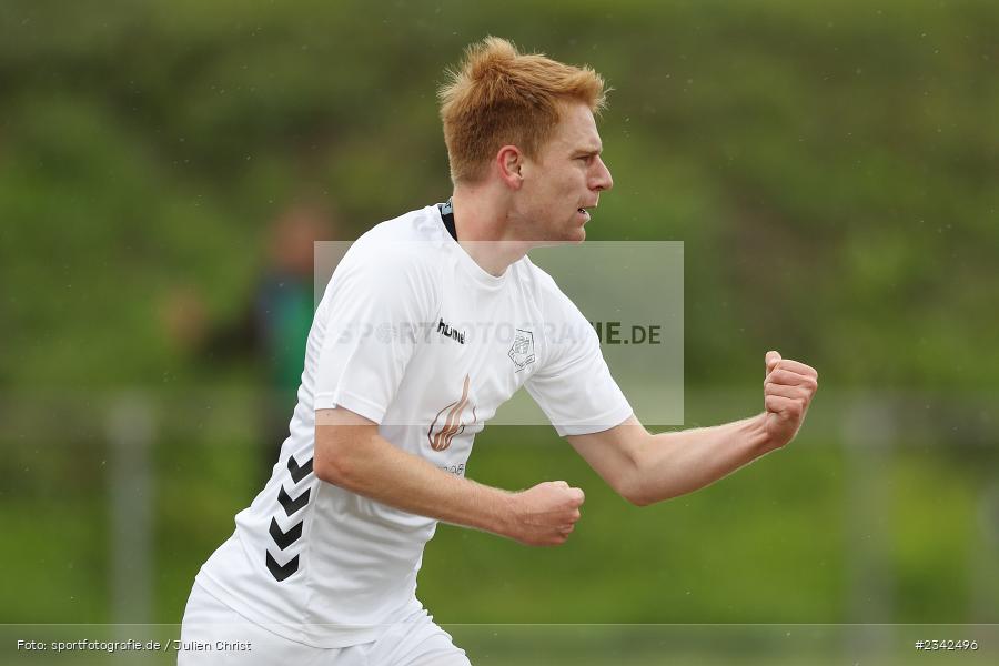 Torjubel, Jonas Stiel, Sportgelände, Lohr-Halsbach, 08.10.2022, sport, action, BFV, Fussball, Oktober 2022, Saison 2022/2023, 12. Spieltag, FCT, FCWH, Kreisklasse Würzburg, FC 1920 Thüngen, FC Wiesenfeld-Halsbach - Bild-ID: 2342496 Torjubel, Jonas Stiel, Sportgelände, Lohr-Halsbach, 08.10.2022, sport, action, BFV, Fussball, Oktober 2022, Saison 2022/2023, 12. Spieltag, FCT, FCWH, Kreisklasse Würzburg, FC 1920 Thüngen, FC Wiesenfeld-Halsbach - Bild-ID: 2342496