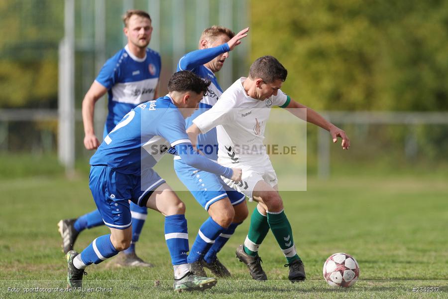 Felix Karle, Sportgelände, Lohr-Halsbach, 08.10.2022, sport, action, BFV, Fussball, Oktober 2022, Saison 2022/2023, 12. Spieltag, FCT, FCWH, Kreisklasse Würzburg, FC 1920 Thüngen, FC Wiesenfeld-Halsbach - Bild-ID: 2342517