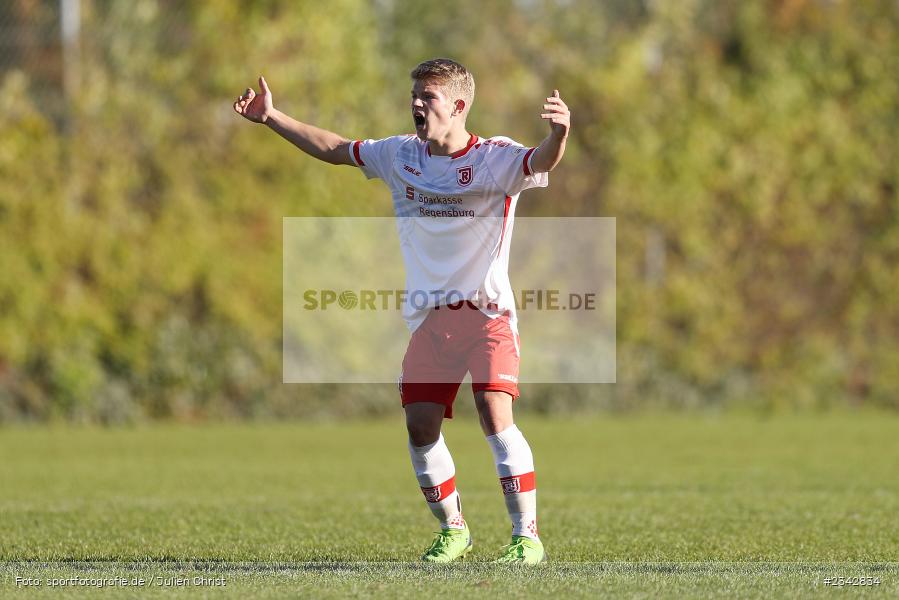 Bastian Walter, KRE Sportpark, Würzburg, 09.10.2022, sport, action, BFV, Fussball, Oktober 2022, Saison 2022/2023, SSV, FWK, A-Junioren, U19 Bayernliga, SSV Jahn Regensburg, FC Würzburger Kickers - Bild-ID: 2342834