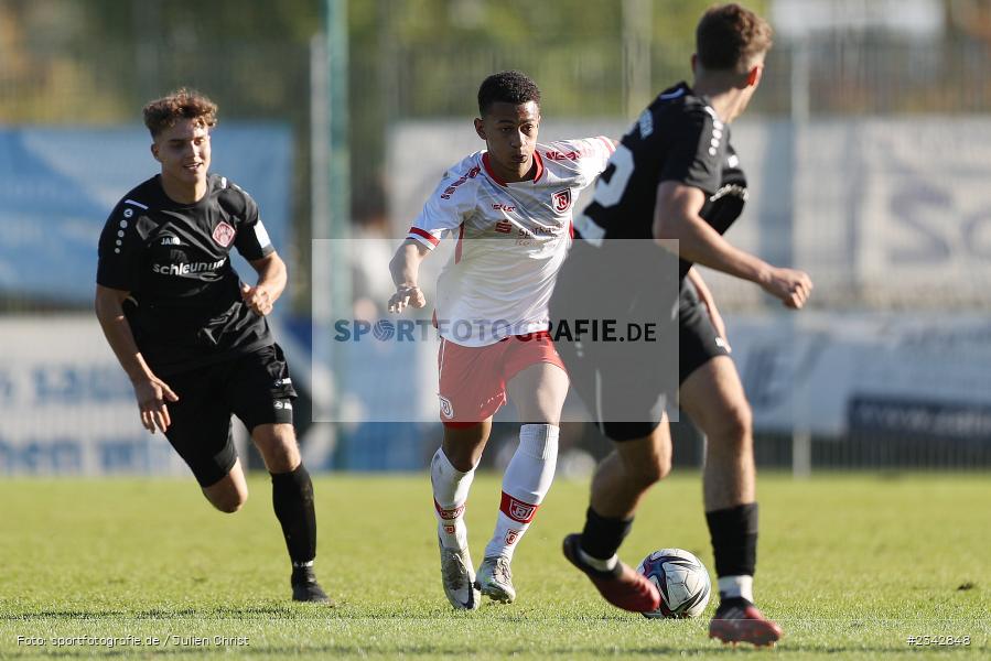 Justin Bolfrey, KRE Sportpark, Würzburg, 09.10.2022, sport, action, BFV, Fussball, Oktober 2022, Saison 2022/2023, SSV, FWK, A-Junioren, U19 Bayernliga, SSV Jahn Regensburg, FC Würzburger Kickers - Bild-ID: 2342848