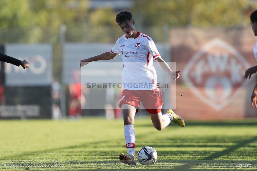 Johannes Rehwald, KRE Sportpark, Würzburg, 09.10.2022, sport, action, BFV, Fussball, Oktober 2022, Saison 2022/2023, SSV, FWK, A-Junioren, U19 Bayernliga, SSV Jahn Regensburg, FC Würzburger Kickers - Bild-ID: 2342877