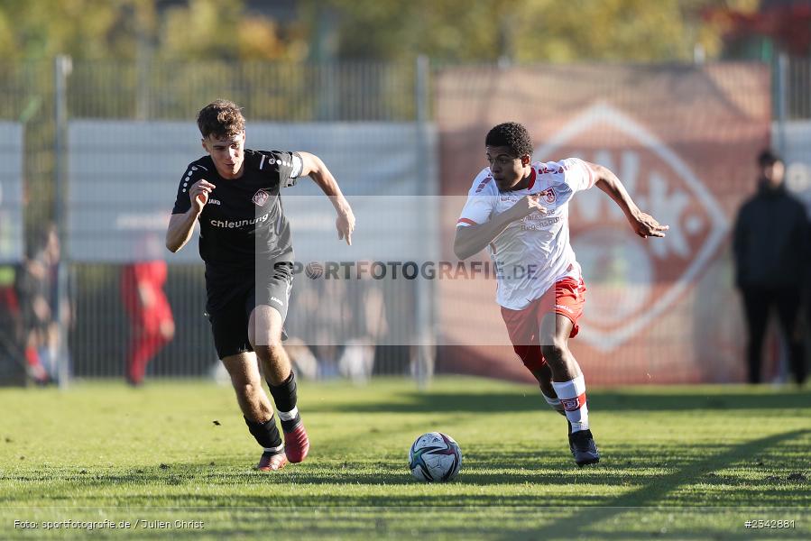 Marco Maul, KRE Sportpark, Würzburg, 09.10.2022, sport, action, BFV, Fussball, Oktober 2022, Saison 2022/2023, SSV, FWK, A-Junioren, U19 Bayernliga, SSV Jahn Regensburg, FC Würzburger Kickers - Bild-ID: 2342881