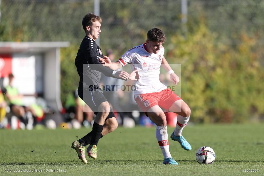 Lukas Rupp, KRE Sportpark, Würzburg, 09.10.2022, sport, action, BFV, Fussball, Oktober 2022, Saison 2022/2023, SSV, FWK, A-Junioren, U19 Bayernliga, SSV Jahn Regensburg, FC Würzburger Kickers - Bild-ID: 2342887