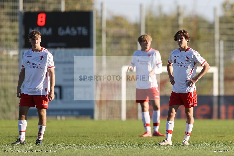Louis Federlein, KRE Sportpark, Würzburg, 09.10.2022, sport, action, BFV, Fussball, Oktober 2022, Saison 2022/2023, SSV, FWK, A-Junioren, U19 Bayernliga, SSV Jahn Regensburg, FC Würzburger Kickers - Bild-ID: 2342909
