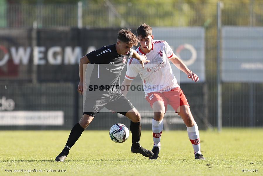 Dennis Deppner, KRE Sportpark, Würzburg, 09.10.2022, sport, action, BFV, Fussball, Oktober 2022, Saison 2022/2023, SSV, FWK, A-Junioren, U19 Bayernliga, SSV Jahn Regensburg, FC Würzburger Kickers - Bild-ID: 2342912