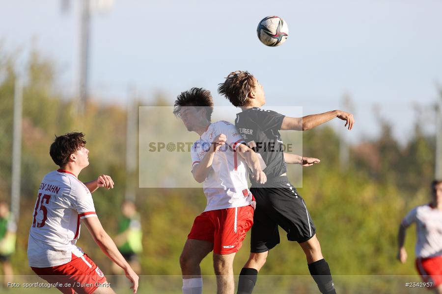 Lennard Schneider, KRE Sportpark, Würzburg, 09.10.2022, sport, action, BFV, Fussball, Oktober 2022, Saison 2022/2023, SSV, FWK, A-Junioren, U19 Bayernliga, SSV Jahn Regensburg, FC Würzburger Kickers - Bild-ID: 2342957