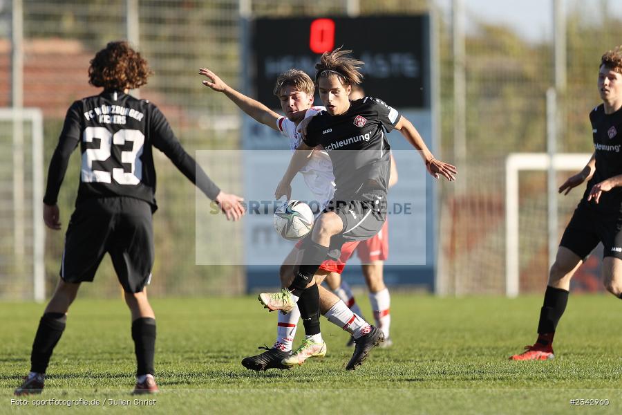 Lennard Schneider, KRE Sportpark, Würzburg, 09.10.2022, sport, action, BFV, Fussball, Oktober 2022, Saison 2022/2023, SSV, FWK, A-Junioren, U19 Bayernliga, SSV Jahn Regensburg, FC Würzburger Kickers - Bild-ID: 2342960