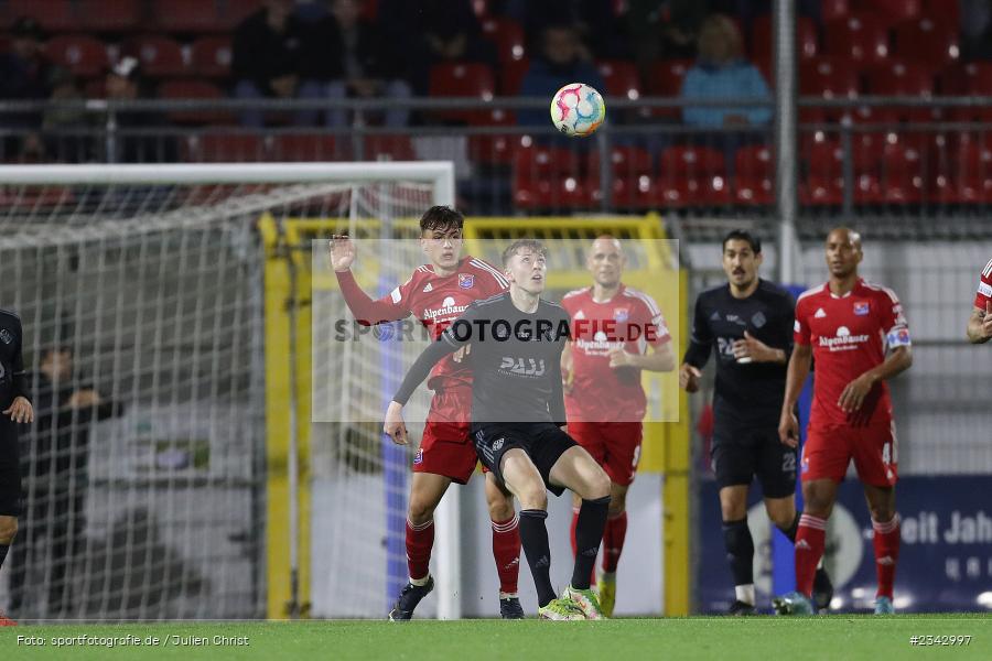 Benedict Laverty, Stadion am Schönbusch, Aschaffenburg, 14.10.2022, sport, action, BFV, Fussball, Oktober 2022, Saison 2022/2023, 17. Spieltag, 4. Liga, RLB, Regionalliga Bayern, UHA, SVA, SpVgg Unterhaching, SV Viktoria Aschaffenburg - Bild-ID: 2342997 Benedict Laverty, Stadion am Schönbusch, Aschaffenburg, 14.10.2022, sport, action, BFV, Fussball, Oktober 2022, Saison 2022/2023, 17. Spieltag, 4. Liga, RLB, Regionalliga Bayern, UHA, SVA, SpVgg Unterhaching, SV Viktoria Aschaffenburg - Bild-ID: 2342997