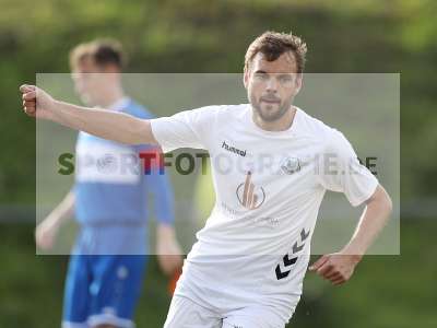 Fotos von FC Wiesenfeld-Halsbach - FC 1920 Thüngen auf sportfotografie.de