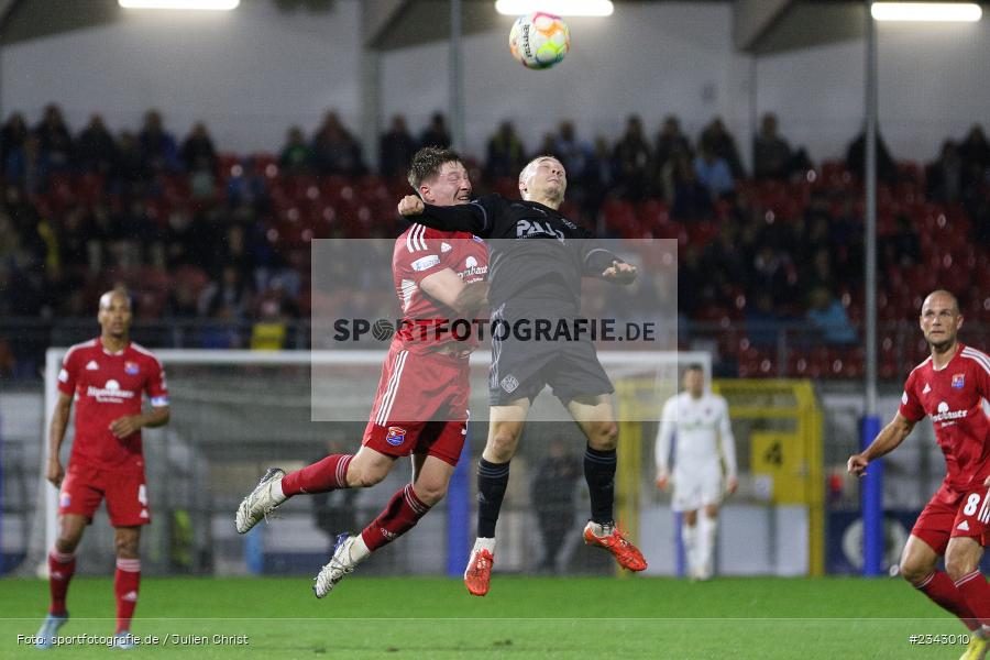 Dennis Waidner, Stadion am Schönbusch, Aschaffenburg, 14.10.2022, sport, action, BFV, Fussball, Oktober 2022, Saison 2022/2023, 17. Spieltag, 4. Liga, RLB, Regionalliga Bayern, UHA, SVA, SpVgg Unterhaching, SV Viktoria Aschaffenburg - Bild-ID: 2343010