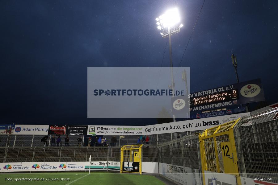 Flutlicht, Stadion, Stadion am Schönbusch, Aschaffenburg, 14.10.2022, sport, action, BFV, Fussball, Oktober 2022, Saison 2022/2023, 17. Spieltag, 4. Liga, RLB, Regionalliga Bayern, UHA, SVA, SpVgg Unterhaching, SV Viktoria Aschaffenburg - Bild-ID: 2343050