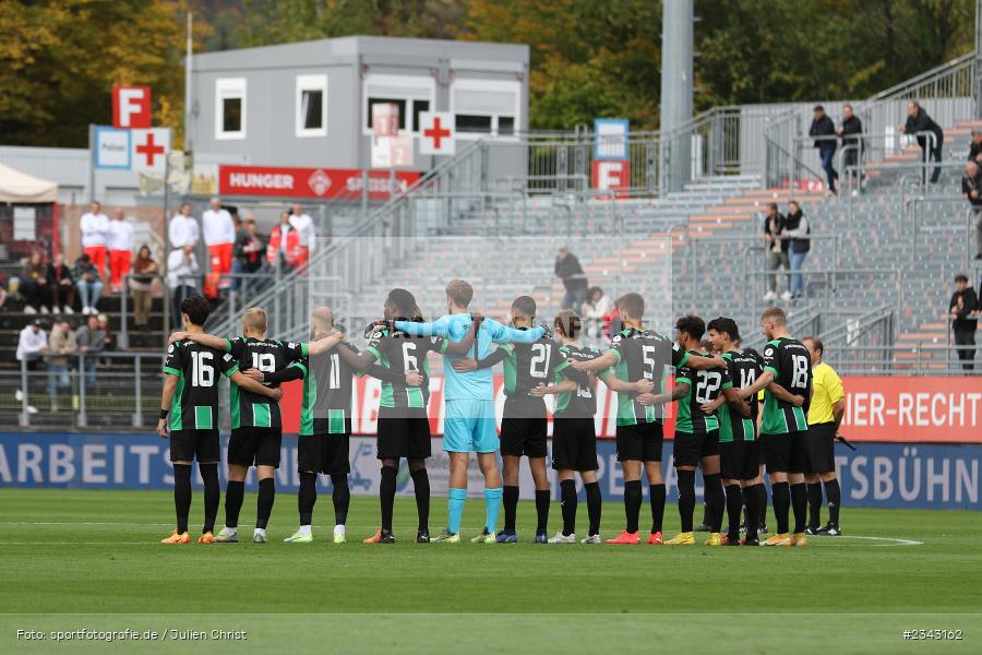 Team, FLYERALARM Arena, Würzburg, 15.10.2022, sport, action, BFV, Fussball, Oktober 2022, Saison 2022/2023, 17. Spieltag, 4. Liga, RLB, Regionalliga Bayern, SGF, FWK, SpVgg Greuther Fürth II, FC Würzburger Kickers - Bild-ID: 2343162