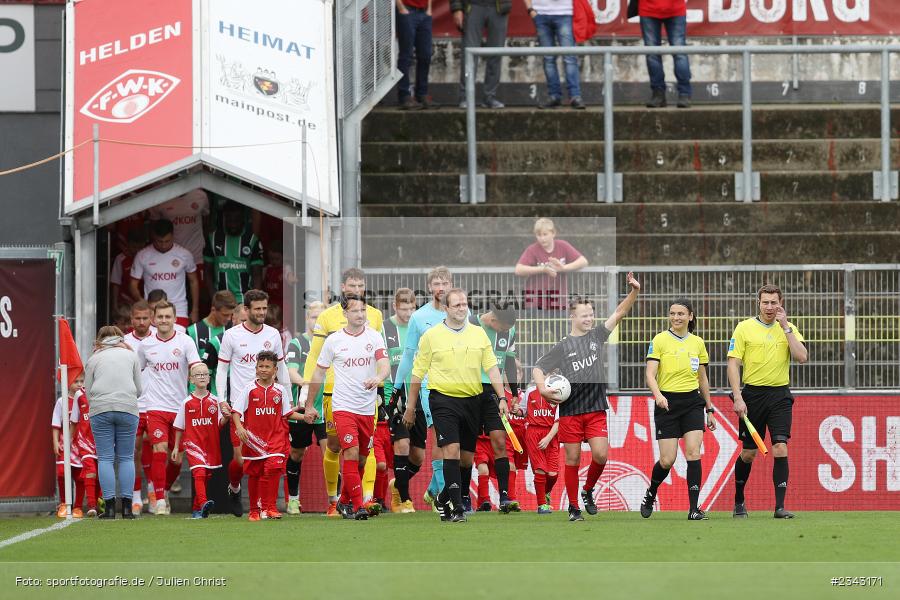 Teams, FLYERALARM Arena, Würzburg, 15.10.2022, sport, action, BFV, Fussball, Oktober 2022, Saison 2022/2023, 17. Spieltag, 4. Liga, RLB, Regionalliga Bayern, SGF, FWK, SpVgg Greuther Fürth II, FC Würzburger Kickers - Bild-ID: 2343171
