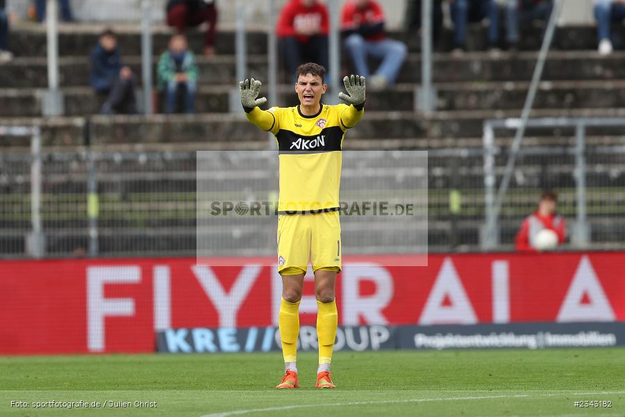 Marc Richter, FLYERALARM Arena, Würzburg, 15.10.2022, sport, action, BFV, Fussball, Oktober 2022, Saison 2022/2023, 17. Spieltag, 4. Liga, RLB, Regionalliga Bayern, SGF, FWK, SpVgg Greuther Fürth II, FC Würzburger Kickers - Bild-ID: 2343182