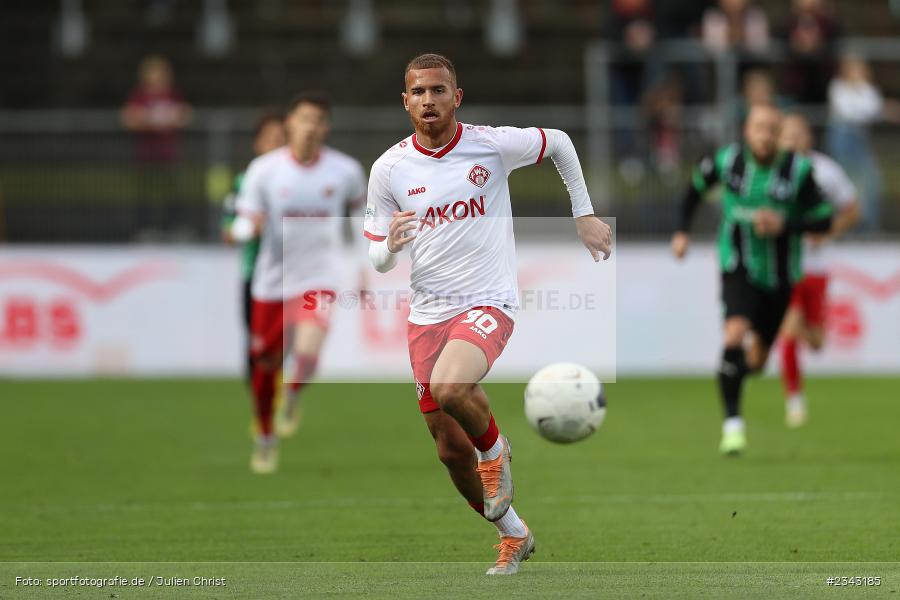 Benyas Solomon Junge-Abiol, FLYERALARM Arena, Würzburg, 15.10.2022, sport, action, BFV, Fussball, Oktober 2022, Saison 2022/2023, 17. Spieltag, 4. Liga, RLB, Regionalliga Bayern, SGF, FWK, SpVgg Greuther Fürth II, FC Würzburger Kickers - Bild-ID: 2343185