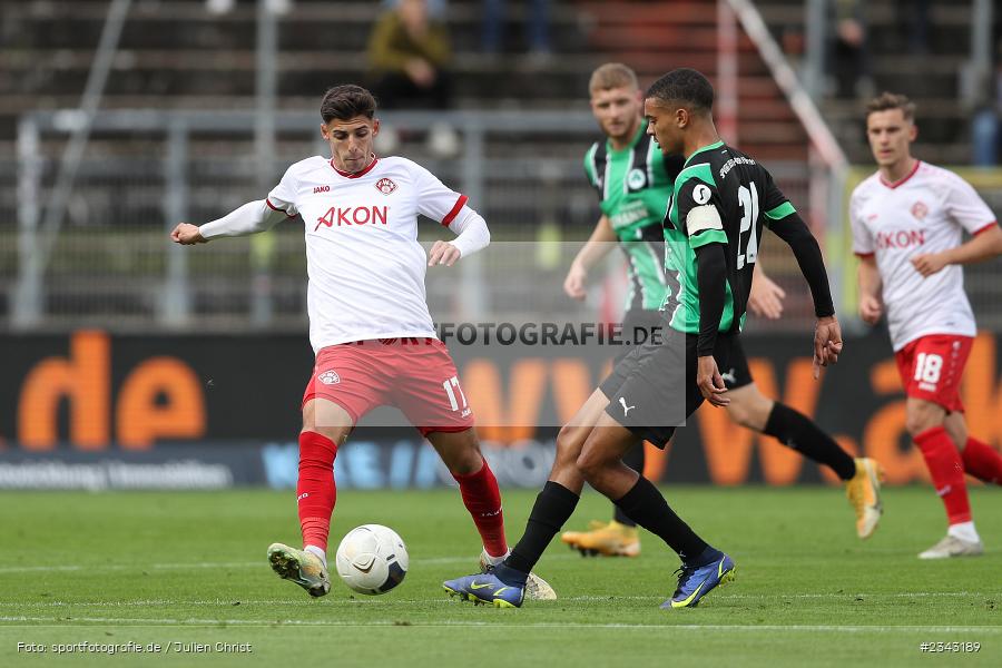 Maximilian Dietz, FLYERALARM Arena, Würzburg, 15.10.2022, sport, action, BFV, Fussball, Oktober 2022, Saison 2022/2023, 17. Spieltag, 4. Liga, RLB, Regionalliga Bayern, SGF, FWK, SpVgg Greuther Fürth II, FC Würzburger Kickers - Bild-ID: 2343189