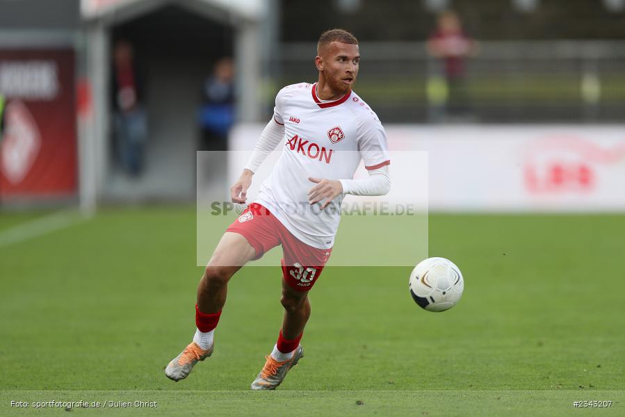 Benyas Solomon Junge-Abiol, FLYERALARM Arena, Würzburg, 15.10.2022, sport, action, BFV, Fussball, Oktober 2022, Saison 2022/2023, 17. Spieltag, 4. Liga, RLB, Regionalliga Bayern, SGF, FWK, SpVgg Greuther Fürth II, FC Würzburger Kickers - Bild-ID: 2343207