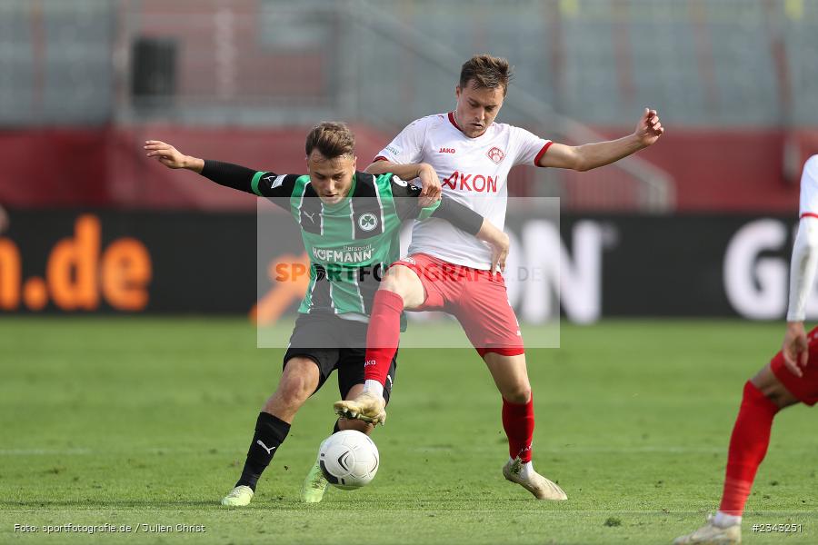 Nico Grimbs, FLYERALARM Arena, Würzburg, 15.10.2022, sport, action, BFV, Fussball, Oktober 2022, Saison 2022/2023, 17. Spieltag, 4. Liga, RLB, Regionalliga Bayern, SGF, FWK, SpVgg Greuther Fürth II, FC Würzburger Kickers - Bild-ID: 2343251