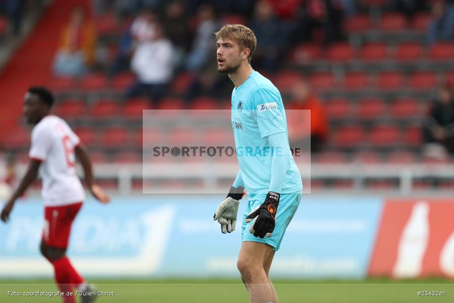 Lasse Schulz, FLYERALARM Arena, Würzburg, 15.10.2022, sport, action, BFV, Fussball, Oktober 2022, Saison 2022/2023, 17. Spieltag, 4. Liga, RLB, Regionalliga Bayern, SGF, FWK, SpVgg Greuther Fürth II, FC Würzburger Kickers - Bild-ID: 2343261