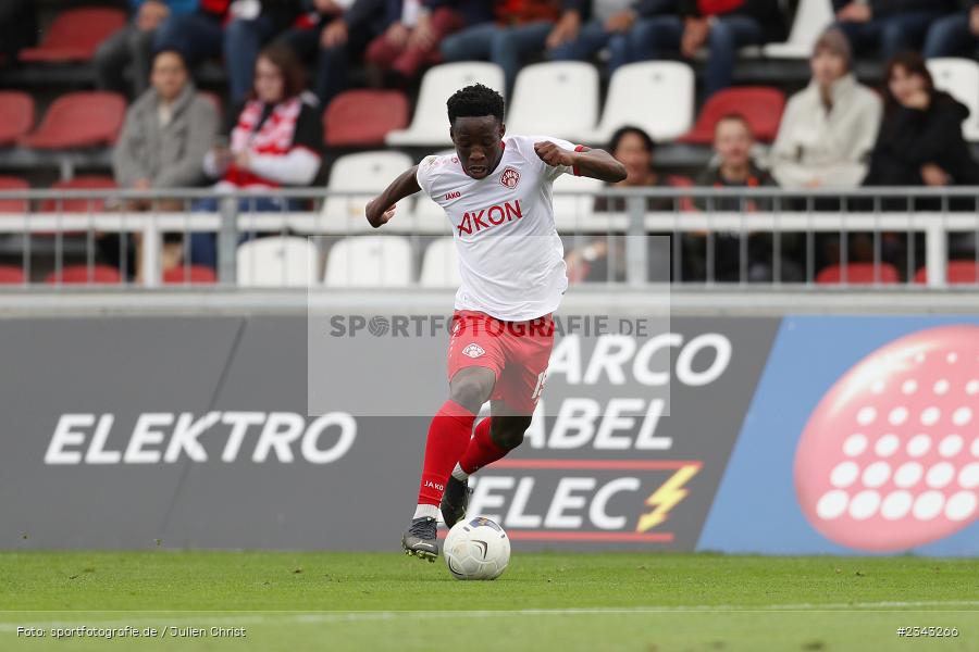 Benjika Caciel, FLYERALARM Arena, Würzburg, 15.10.2022, sport, action, BFV, Fussball, Oktober 2022, Saison 2022/2023, 17. Spieltag, 4. Liga, RLB, Regionalliga Bayern, SGF, FWK, SpVgg Greuther Fürth II, FC Würzburger Kickers - Bild-ID: 2343266