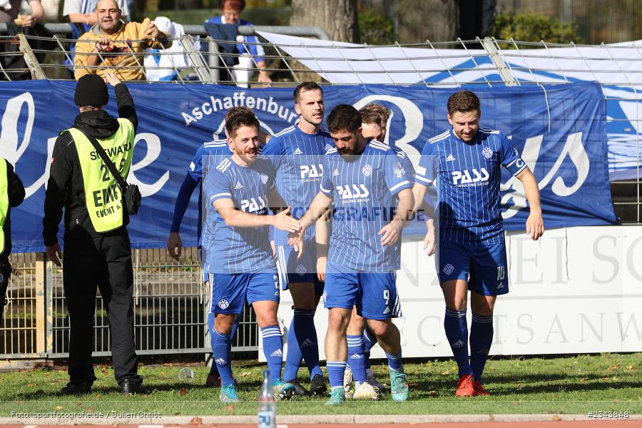 Fans, Benedict Laverty, Sachs-Stadion, Schweinfurt, 22.10.2022, sport, action, BFV, Fussball, Oktober 2022, Saison 2022/2023, RLB, Regionalliga Bayern, SVA, FC05, SV Viktoria Aschaffenburg, 1. FC Schweinfurt 05 - Bild-ID: 2343848