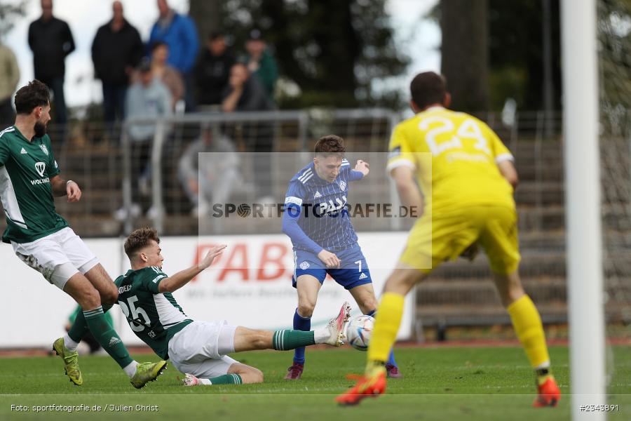 Benedict Laverty, Sachs-Stadion, Schweinfurt, 22.10.2022, sport, action, BFV, Fussball, Oktober 2022, Saison 2022/2023, RLB, Regionalliga Bayern, SVA, FC05, SV Viktoria Aschaffenburg, 1. FC Schweinfurt 05 - Bild-ID: 2343891
