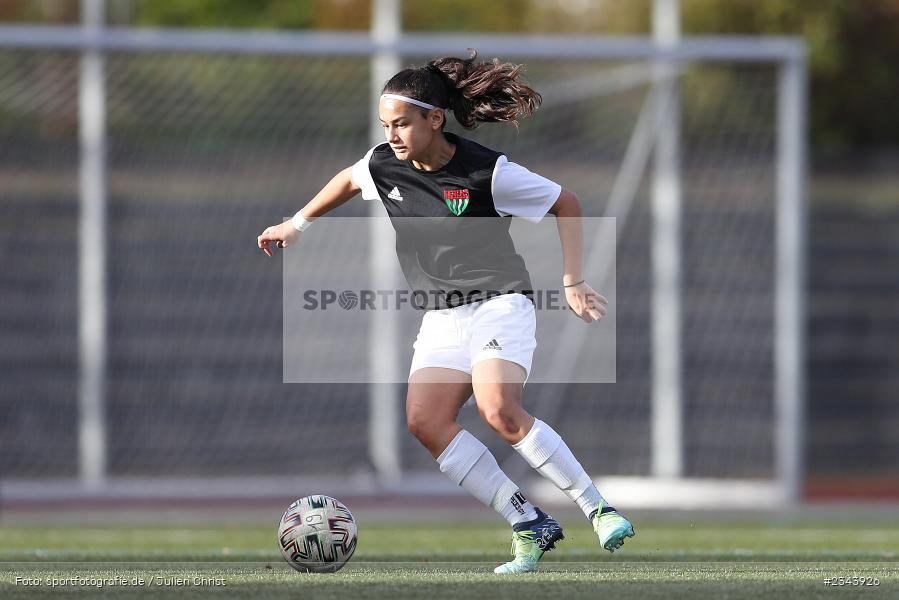 Senay Alibek, Sachs-Stadion, Schweinfurt, 22.10.2022, sport, action, BFV, Fussball, Oktober 2022, Saison 2022/2023, LLN, Frauen Landesliga Nord, FCK, FC05, FC Karsbach, FC Schweinfurt 05 - Bild-ID: 2343926