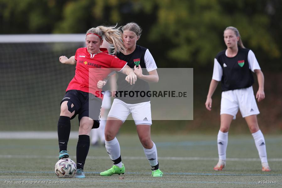 Larissa Wagner, Sachs-Stadion, Schweinfurt, 22.10.2022, sport, action, BFV, Fussball, Oktober 2022, Saison 2022/2023, LLN, Frauen Landesliga Nord, FCK, FC05, FC Karsbach, FC Schweinfurt 05 - Bild-ID: 2343946