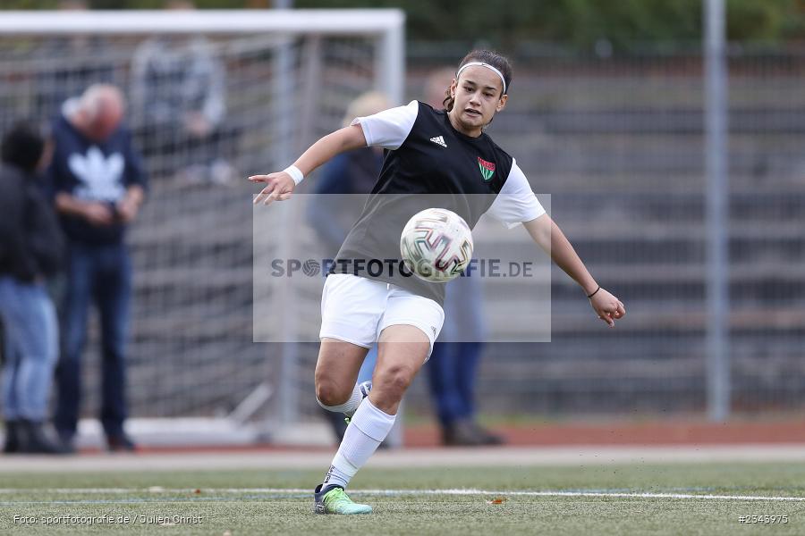 Senay Alibek, Sachs-Stadion, Schweinfurt, 22.10.2022, sport, action, BFV, Fussball, Oktober 2022, Saison 2022/2023, LLN, Frauen Landesliga Nord, FCK, FC05, FC Karsbach, FC Schweinfurt 05 - Bild-ID: 2343975
