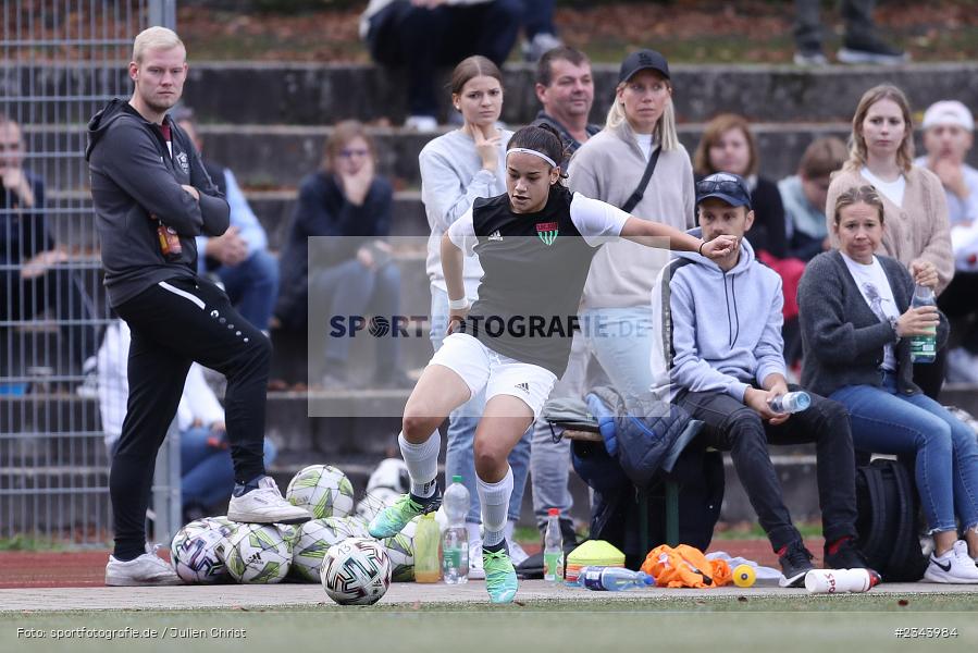 Senay Alibek, Sachs-Stadion, Schweinfurt, 22.10.2022, sport, action, BFV, Fussball, Oktober 2022, Saison 2022/2023, LLN, Frauen Landesliga Nord, FCK, FC05, FC Karsbach, FC Schweinfurt 05 - Bild-ID: 2343984