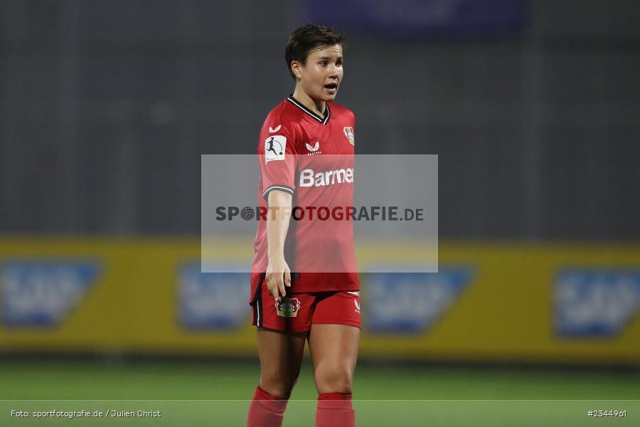 Alexandra Emmerling, Dietmar-Hopp-Stadion, Hoffenheim, 04.11.2022, sport, action, DFB, Fussball, November 2022, Saison 2022/2023, 7. Spieltag, FLYERALARM Frauen-Bundesliga, B04, TSG, Bayer 04 Leverkusen, TSG Hoffenheim - Bild-ID: 2344961