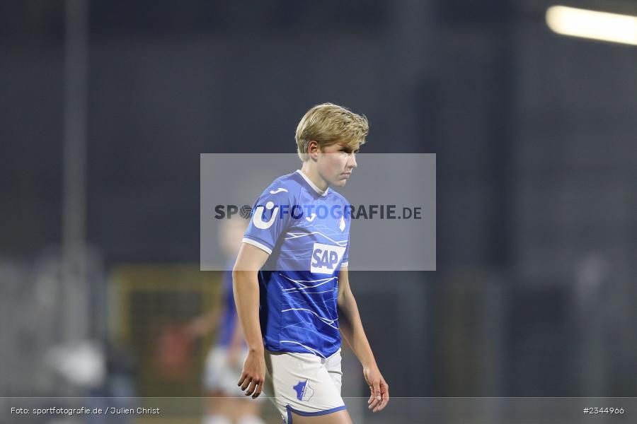 Paulina Krumbiegel, Dietmar-Hopp-Stadion, Hoffenheim, 04.11.2022, sport, action, DFB, Fussball, November 2022, Saison 2022/2023, 7. Spieltag, FLYERALARM Frauen-Bundesliga, B04, TSG, Bayer 04 Leverkusen, TSG Hoffenheim - Bild-ID: 2344966
