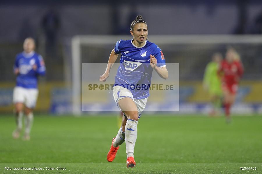 Katharina Naschenweng, Dietmar-Hopp-Stadion, Hoffenheim, 04.11.2022, sport, action, DFB, Fussball, November 2022, Saison 2022/2023, 7. Spieltag, FLYERALARM Frauen-Bundesliga, B04, TSG, Bayer 04 Leverkusen, TSG Hoffenheim - Bild-ID: 2344968