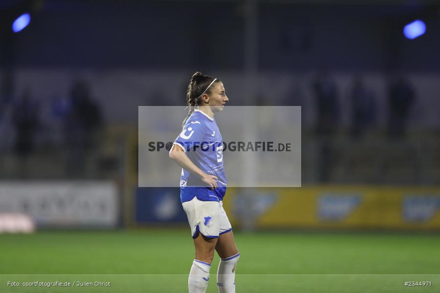 Katharina Naschenweng, Dietmar-Hopp-Stadion, Hoffenheim, 04.11.2022, sport, action, DFB, Fussball, November 2022, Saison 2022/2023, 7. Spieltag, FLYERALARM Frauen-Bundesliga, B04, TSG, Bayer 04 Leverkusen, TSG Hoffenheim - Bild-ID: 2344971