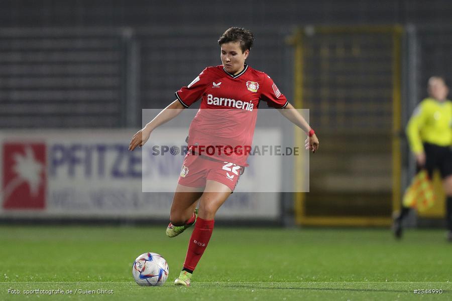 Alexandra Emmerling, Dietmar-Hopp-Stadion, Hoffenheim, 04.11.2022, sport, action, DFB, Fussball, November 2022, Saison 2022/2023, 7. Spieltag, FLYERALARM Frauen-Bundesliga, B04, TSG, Bayer 04 Leverkusen, TSG Hoffenheim - Bild-ID: 2344990