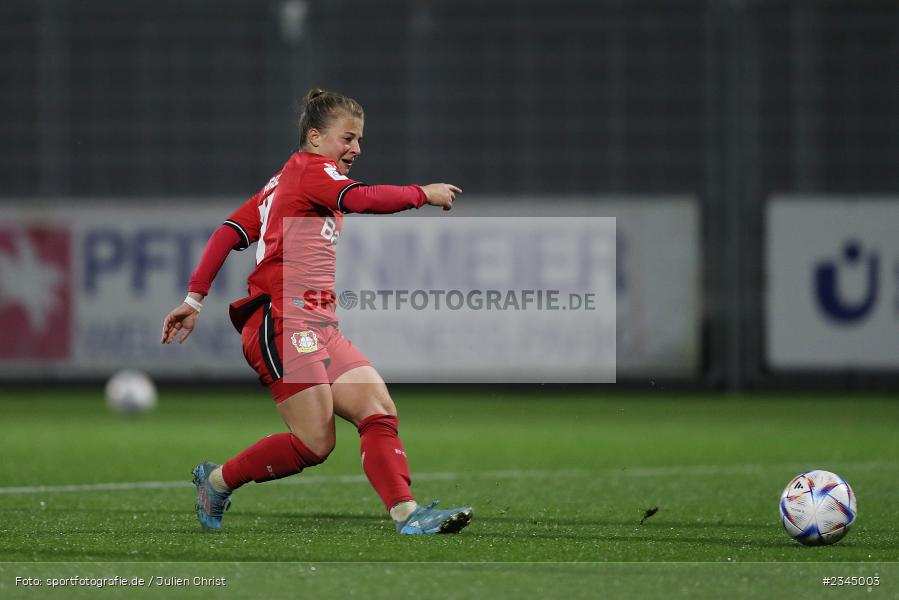 Kristin Kögel, Dietmar-Hopp-Stadion, Hoffenheim, 04.11.2022, sport, action, DFB, Fussball, November 2022, Saison 2022/2023, 7. Spieltag, FLYERALARM Frauen-Bundesliga, B04, TSG, Bayer 04 Leverkusen, TSG Hoffenheim - Bild-ID: 2345003