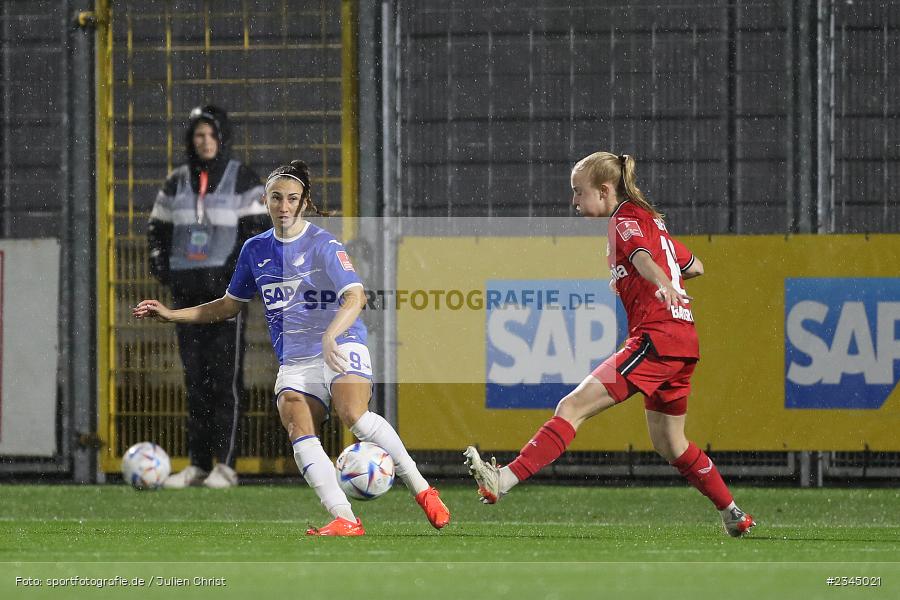 Katharina Naschenweng, Dietmar-Hopp-Stadion, Hoffenheim, 04.11.2022, sport, action, DFB, Fussball, November 2022, Saison 2022/2023, 7. Spieltag, FLYERALARM Frauen-Bundesliga, B04, TSG, Bayer 04 Leverkusen, TSG Hoffenheim - Bild-ID: 2345021
