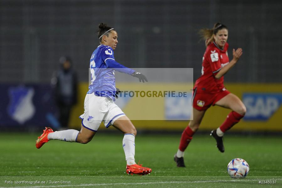 Nicole Billa, Dietmar-Hopp-Stadion, Hoffenheim, 04.11.2022, sport, action, DFB, Fussball, November 2022, Saison 2022/2023, 7. Spieltag, FLYERALARM Frauen-Bundesliga, B04, TSG, Bayer 04 Leverkusen, TSG Hoffenheim - Bild-ID: 2345037