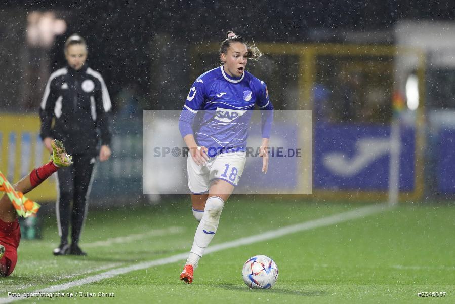 Julia Hickelsberger-Füller, Dietmar-Hopp-Stadion, Hoffenheim, 04.11.2022, sport, action, DFB, Fussball, November 2022, Saison 2022/2023, 7. Spieltag, FLYERALARM Frauen-Bundesliga, B04, TSG, Bayer 04 Leverkusen, TSG Hoffenheim - Bild-ID: 2345057