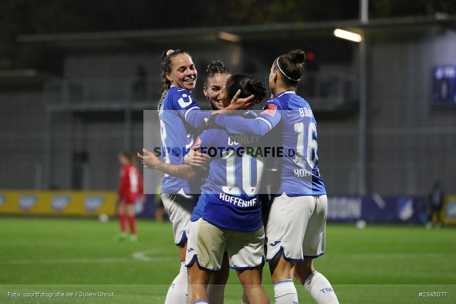 Julia Hickelsberger-Füller, Dietmar-Hopp-Stadion, Hoffenheim, 04.11.2022, sport, action, DFB, Fussball, November 2022, Saison 2022/2023, 7. Spieltag, FLYERALARM Frauen-Bundesliga, B04, TSG, Bayer 04 Leverkusen, TSG Hoffenheim - Bild-ID: 2345077