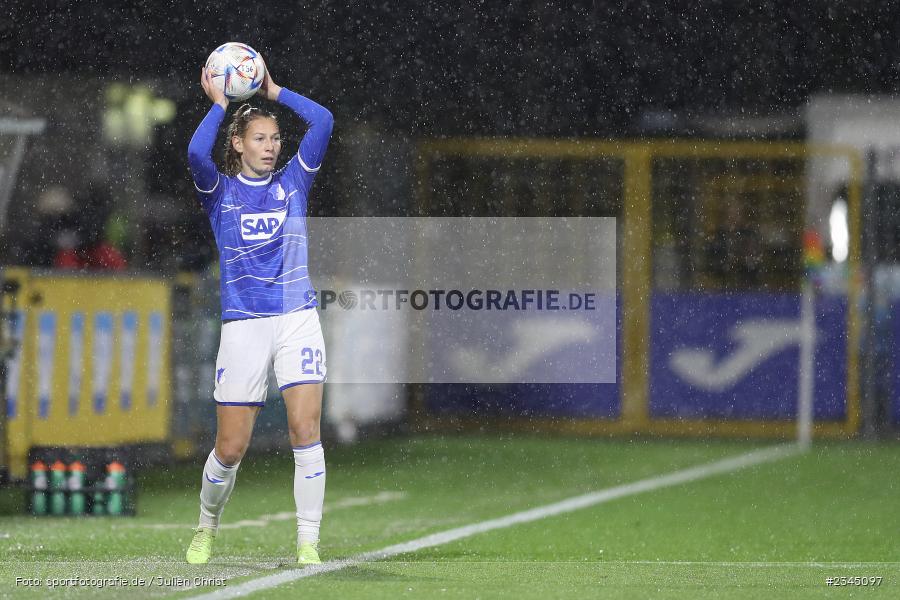 Sarai Linder, Dietmar-Hopp-Stadion, Hoffenheim, 04.11.2022, sport, action, DFB, Fussball, November 2022, Saison 2022/2023, 7. Spieltag, FLYERALARM Frauen-Bundesliga, B04, TSG, Bayer 04 Leverkusen, TSG Hoffenheim - Bild-ID: 2345097
