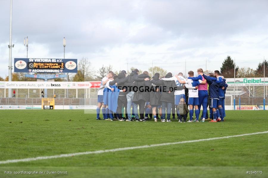 Endstand, Mannschaftskreis, Stadion am Schönbusch, Aschaffenburg, 05.11.2022, sport, action, BFV, Fussball, November 2022, Saison 2022/2023, 20. Spieltag, Regionalliga Bayern, FVI, SVA, FV Illertissen, SV Viktoria Aschaffenburg - Bild-ID: 2345175 Endstand, Mannschaftskreis, Stadion am Schönbusch, Aschaffenburg, 05.11.2022, sport, action, BFV, Fussball, November 2022, Saison 2022/2023, 20. Spieltag, Regionalliga Bayern, FVI, SVA, FV Illertissen, SV Viktoria Aschaffenburg - Bild-ID: 2345175