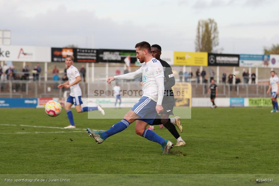 Silas Tom Zehnder, Stadion am Schönbusch, Aschaffenburg, 05.11.2022, sport, action, BFV, Fussball, November 2022, Saison 2022/2023, 20. Spieltag, Regionalliga Bayern, FVI, SVA, FV Illertissen, SV Viktoria Aschaffenburg - Bild-ID: 2345241