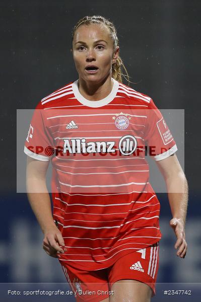 Glódís Perla Viggósdóttir, Dietmar-Hopp-Stadion, Hoffenheim, 02.12.2022, sport, action, Fussball, DFB, Dezember 2022, Saison 2022/2023, 9. Spieltag, FFBL, FLYERALARM Frauen-Bundesliga, FCB, TSG, FC Bayern München, TSG Hoffenheim - Bild-ID: 2347742